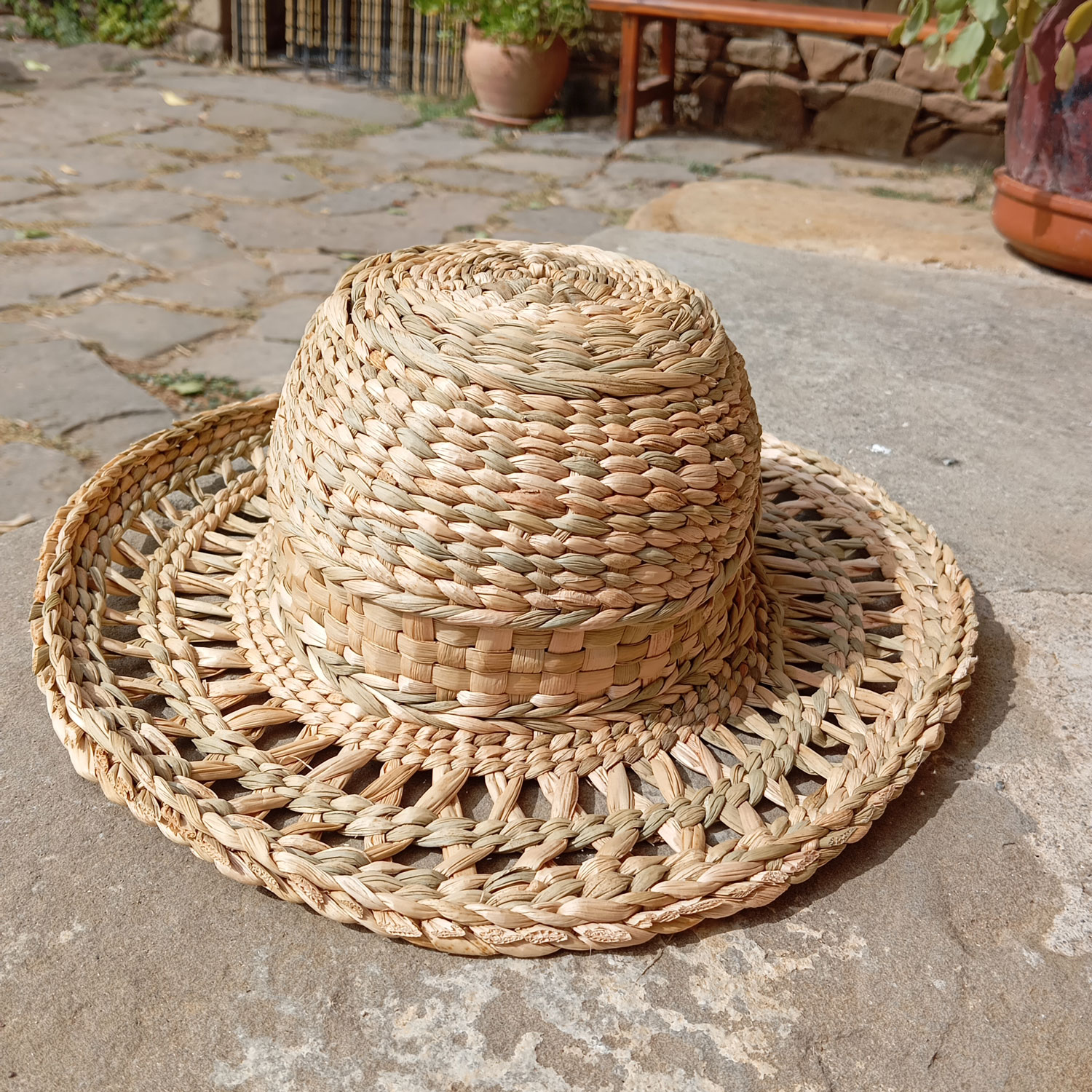 entreliensetlianes_chapeau_02